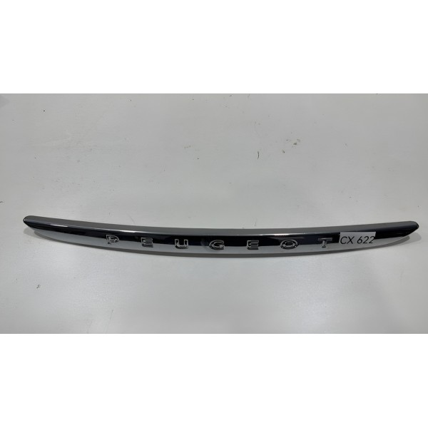 Friso Emblema Tampa Traseira Peugeot 208 2014 2015 2016 2017 Cromado Friso Emblema Tampa Traseira Peugeot 208 2014 2015 2016 2017 Cromado