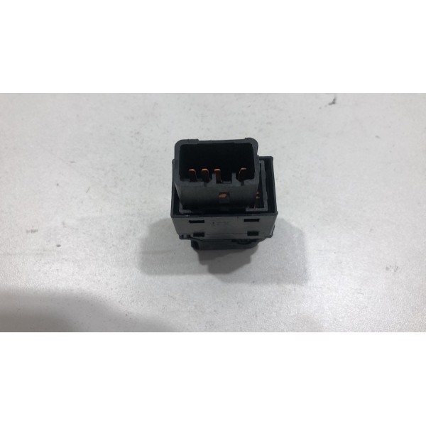 Botão Comando Vidro Traseiro /dianteiro Direito Ix35 12 Á 19 Botão Comando Vidro Traseiro /dianteiro Direito Ix35 12 Á 19