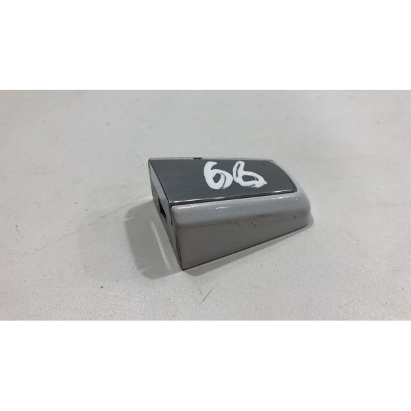 Tampa Maçaneta  Porta Dianteira Direita Tracker 2014 2016 Tampa Maçaneta  Porta Dianteira Direita Tracker 2014 2016