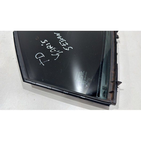 Vidro Fixo Traseiro Direito Toyota Yaris Sedan 2023 Á 2024 Vidro Fixo Traseiro Direito Toyota Yaris Sedan 2023 Á 2024