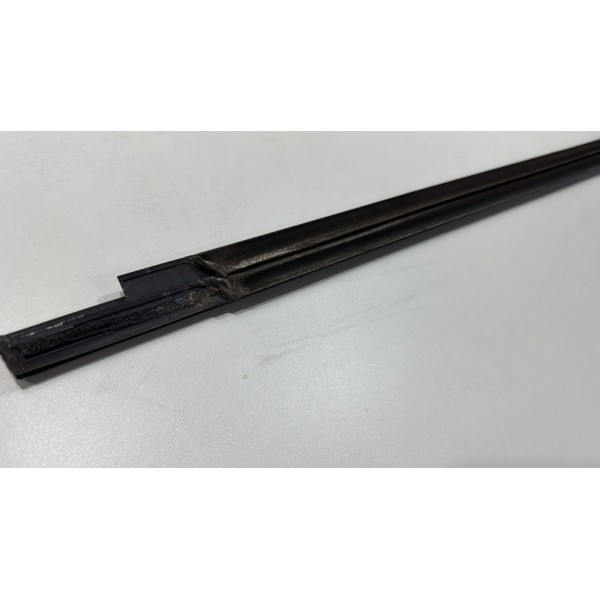 Pestana Externa Traseira Esquerda Jeep Commander 2021/2024 Pestana Externa Traseira Esquerda Jeep Commander 2021/2024