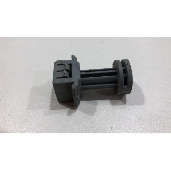 Batente Capô Jeep Commander Suporte Parachoque Original