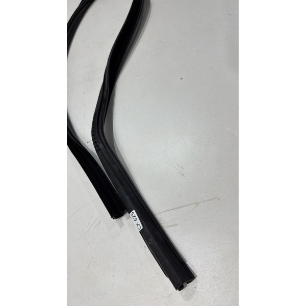 Borracha Canaleta Vidro Tras Esquerda Ranger Rover 13/19 Borracha Canaleta Vidro Tras Esquerda Ranger Rover 13/19