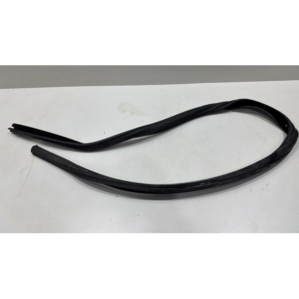 Borracha Canaleta Vidro Tras Esquerda Ranger Rover 13/19 Borracha Canaleta Vidro Tras Esquerda Ranger Rover 13/19