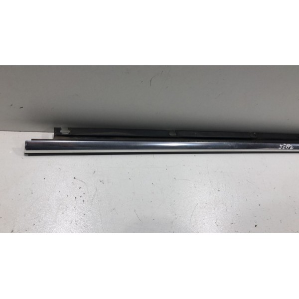 Pestana Externa Porta Dianteira Esquerda Vw Jetta 2007/2010 Cromada