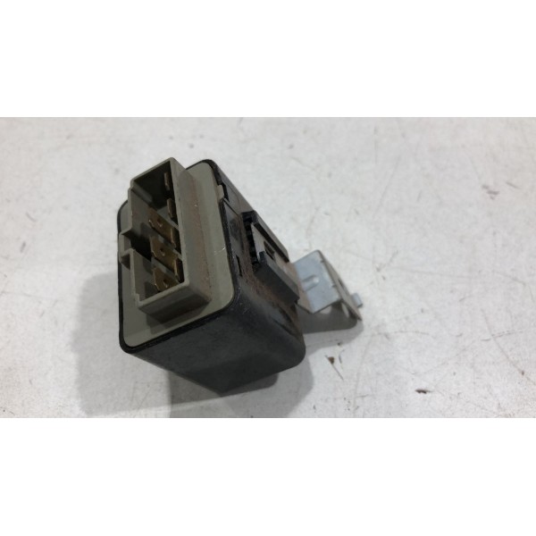 Rele Limpador Vidro Traseiro Hyundai I30 2.0 2009 2012
