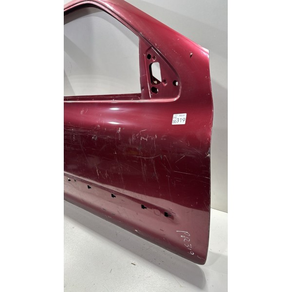 Porta Direita Renault Clio 2001 Á 2012 2 Portas Dianteira Bordô Porta Direita Renault Clio 2001 Á 2012 2 Portas Dianteira Bordô