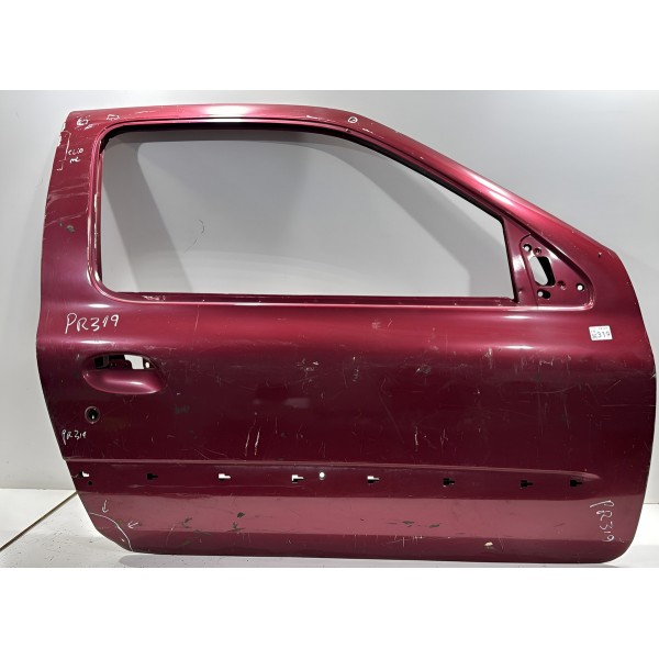 Porta Direita Renault Clio 2001 Á 2012 2 Portas Dianteira Bordô