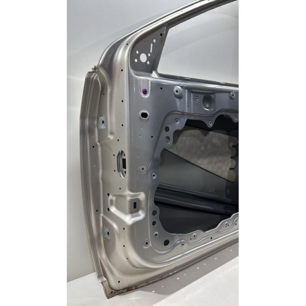 Porta Dianteira Direita Jeep Commander C/ Detalhe Dourada Porta Dianteira Direita Jeep Commander C/ Detalhe Dourada