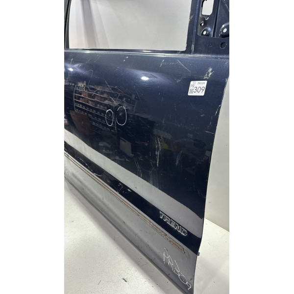 Porta Dianteira Direita Fox 2010/2014 2 Furos Fechadura Direito Azul