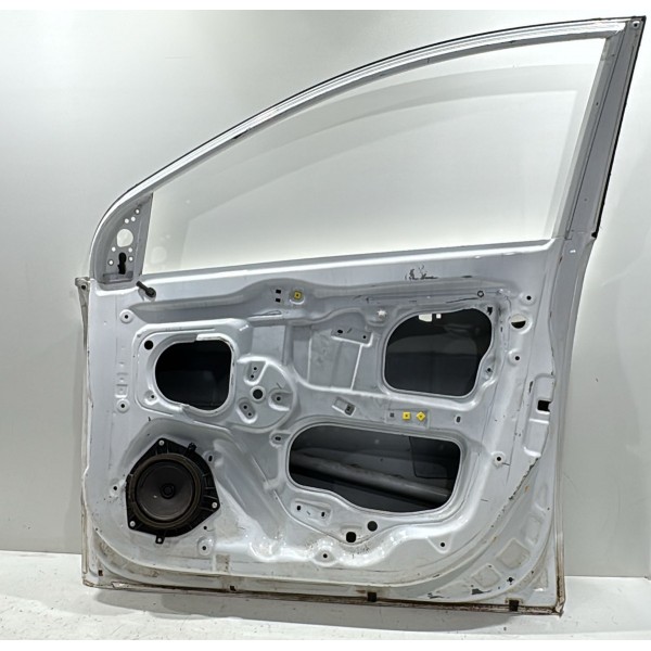 Porta Dianteira Direita Hyundai Hb20 2013 A 2019 Detalhes Direito