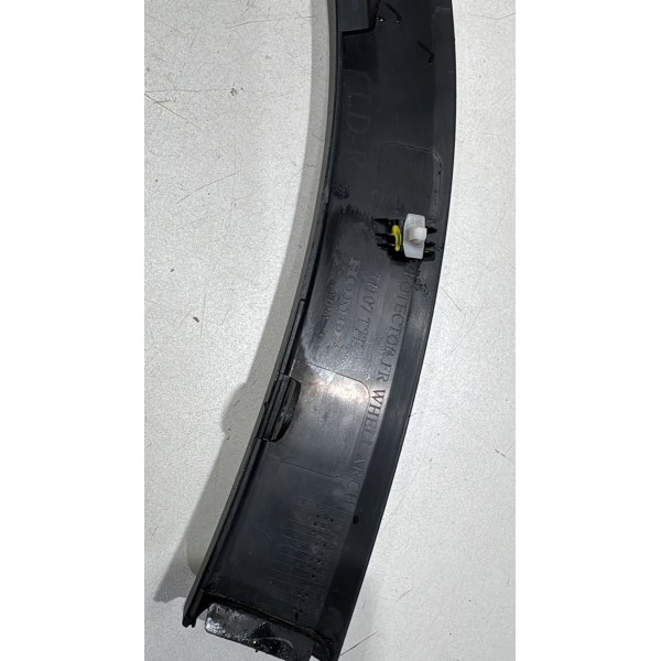 Moldura Para Lama Dianteira Direita Honda Hrv 2015/2020 Moldura Para Lama Dianteira Direita Honda Hrv 2015/2020