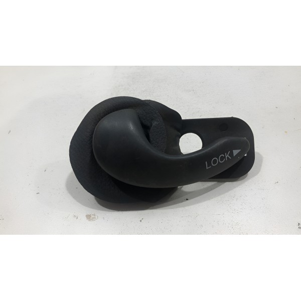 Maçaneta Interna Porta Dianteira Esquerda Siena Palio 99 Preto Dianteira/traseira Maçaneta Interna Porta Dianteira Esquerda Siena Palio 99 Preto Dianteira/traseira