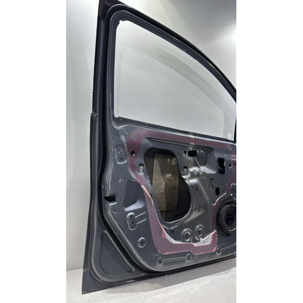 Porta Dianteira Esquerda Gm Spin 2013 2014 2015 A 2021 Prateado