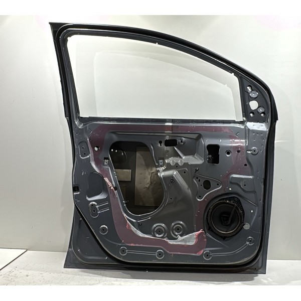 Porta Dianteira Esquerda Gm Spin 2013 2014 2015 A 2021 Prateado