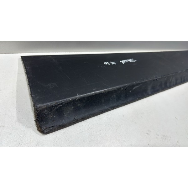 Moldura Friso Porta Dianteira Direita Tracker 2014 À 2017 Direito Moldura Friso Porta Dianteira Direita Tracker 2014 À 2017 Direito