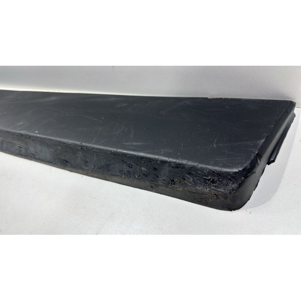 Moldura Friso Porta Dianteira Direita Tracker 2014 À 2017 Direito Moldura Friso Porta Dianteira Direita Tracker 2014 À 2017 Direito