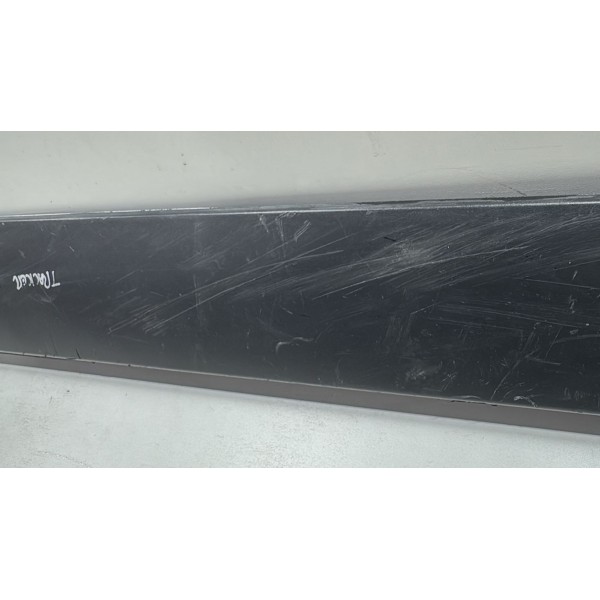 Moldura Friso Porta Dianteira Direita Tracker 2014 À 2017 Direito Moldura Friso Porta Dianteira Direita Tracker 2014 À 2017 Direito