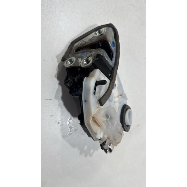 Fechadura Porta Traseira Esquerda Toyota Yaris 2023/2024