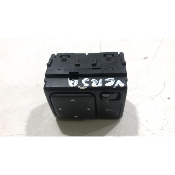 Botão Regulagem Retrovisor Nissan Versa 2013 Original Botão Regulagem Retrovisor Nissan Versa 2013 Original