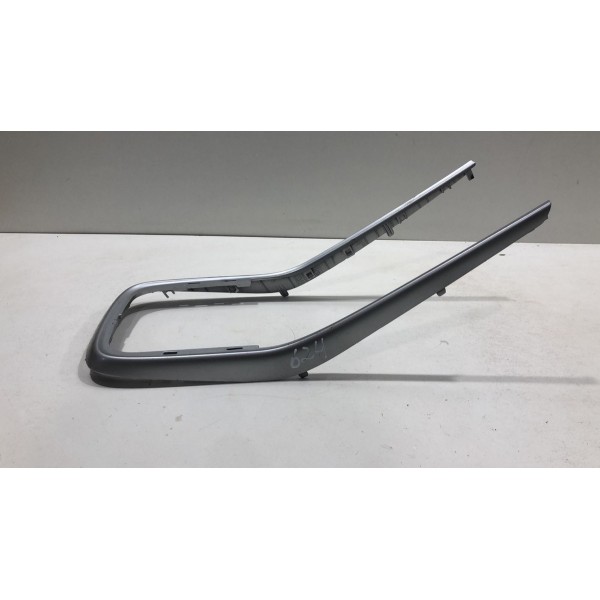 Moldura Aro Acabamento Console Gm Tracker 2020 2022 Moldura Aro Acabamento Console Gm Tracker 2020 2022