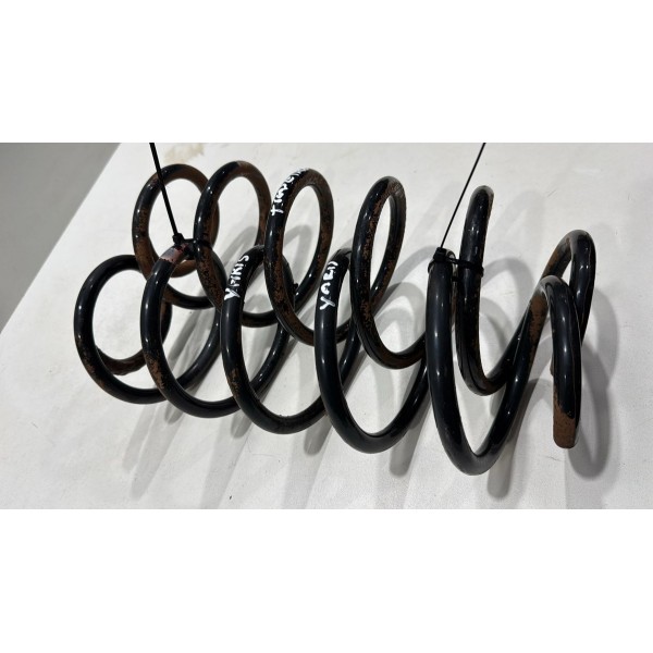 Par Molas Traseira Toyota Yaris Sedan1.5 2021 2022 2023 2024 Par Molas Traseira Toyota Yaris Sedan1.5 2021 2022 2023 2024