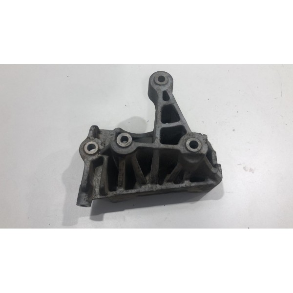 Suporte Compressor Ar Condicionado Gm S10 2.4 2013 Á 2015