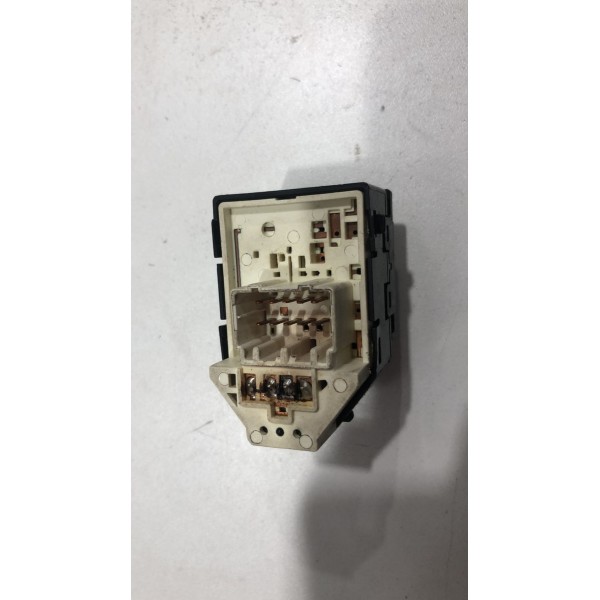 Botão Comando Retrovisor Kia Sportage 2012 2013 2014 2015 Botão Comando Retrovisor Kia Sportage 2012 2013 2014 2015