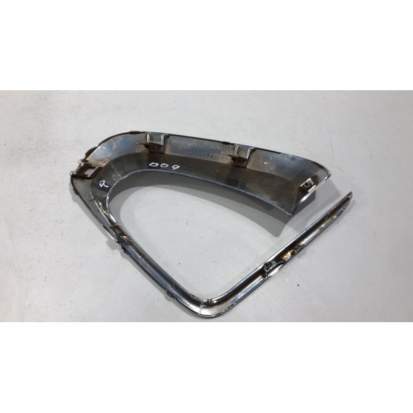 Moldura Milha Lado Direito Hilux 2016 Á 2019 Detalhes Orig. Prateado Moldura Milha Lado Direito Hilux 2016 Á 2019 Detalhes Orig. Prateado