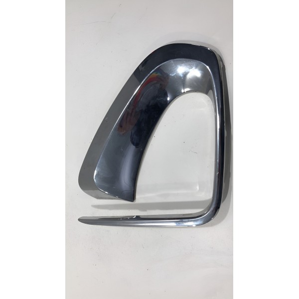 Moldura Milha Lado Direito Hilux 2016 Á 2019 Detalhes Orig. Prateado Moldura Milha Lado Direito Hilux 2016 Á 2019 Detalhes Orig. Prateado