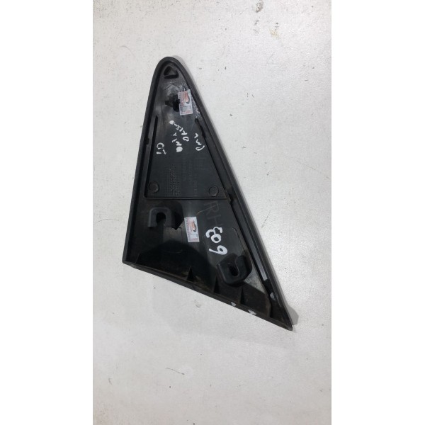 Moldura Acabamento Retrovisor Direito Onix Prisma 94760024 Preto Moldura Acabamento Retrovisor Direito Onix Prisma 94760024 Preto
