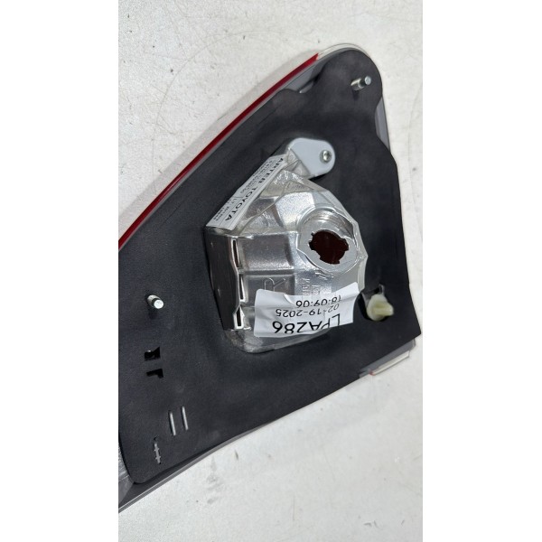 Lanterna Tampa Traseira Lado Direito Corolla 2012/2014 Vermelho Lanterna Tampa Traseira Lado Direito Corolla 2012/2014 Vermelho