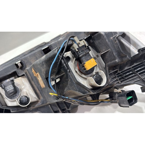 Farol Milha Esquerdo Hyundai Santa Fé 14/17 S/led C/ Detalhe Cristal