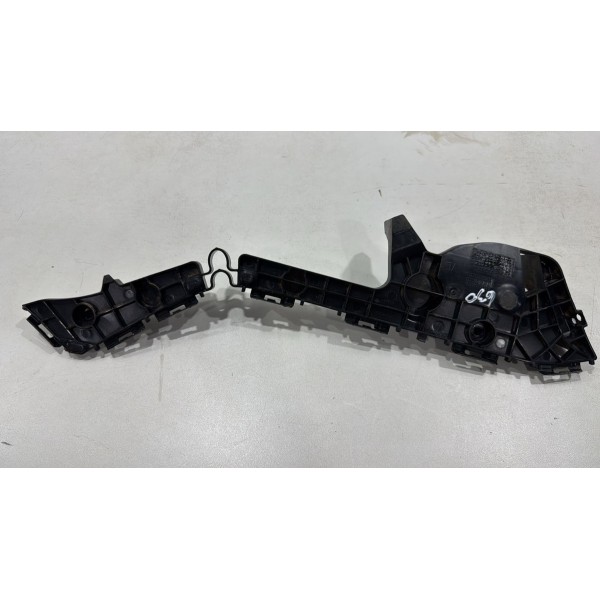 Guia Esquerda Parachoque Traseiro Yaris Sedan 2018 Á 2024 Guia Esquerda Parachoque Traseiro Yaris Sedan 2018 Á 2024