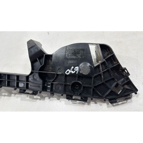 Guia Esquerda Parachoque Traseiro Yaris Sedan 2018 Á 2024