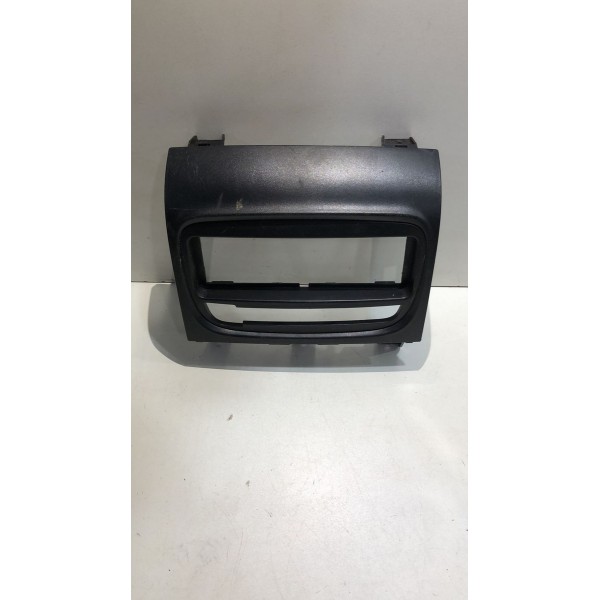 Moldura De Rádio Do Painel Central Fiat Strada 2013 À 2018 Moldura De Rádio Do Painel Central Fiat Strada 2013 À 2018