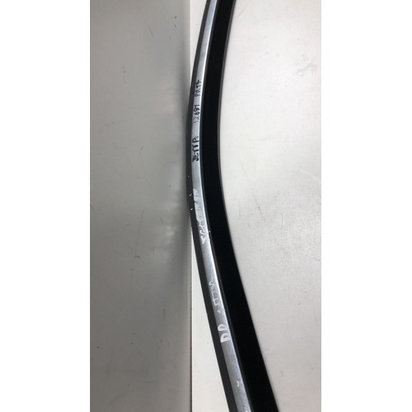 Borracha Canaleta Vidro Dianteira Direita Vw Jetta 2006 Á 10 Preto
