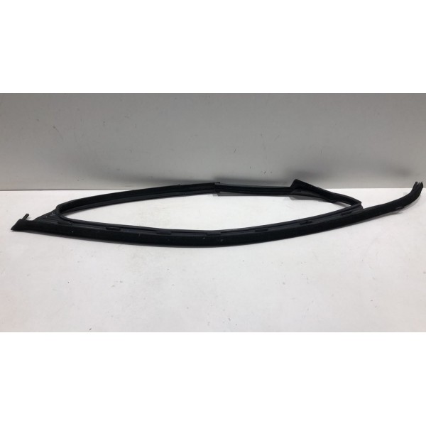 Borracha Canaleta Vidro Dianteira Direita Vw Jetta 2006 Á 10 Preto