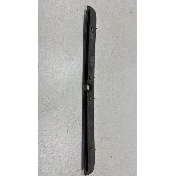 Friso Tampa Traseira Gm Astra 1998 A 2002 93240969 Cinza