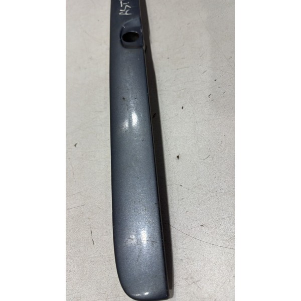 Friso Tampa Traseira Gm Astra 1998 A 2002 93240969 Cinza