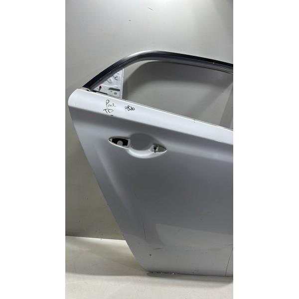Porta Traseira Direita Hb20 Hatch 13/19 Direita Branca Porta Traseira Direita Hb20 Hatch 13/19 Direita Branca