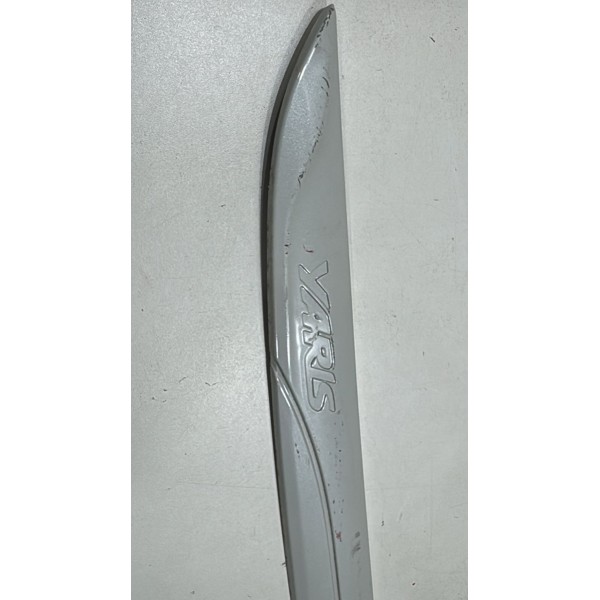 Friso Porta Traseira Direita Yaris 2018 Á 2024 Original Preto Friso Porta Traseira Direita Yaris 2018 Á 2024 Original Preto