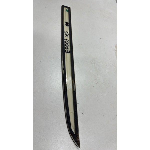 Friso Porta Traseira Direita Yaris 2018 Á 2024 Original Preto Friso Porta Traseira Direita Yaris 2018 Á 2024 Original Preto