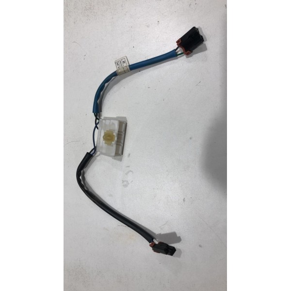 Chicote Usb Tomada 12v Console Kia Sportage 2.0 846333w010 Chicote Usb Tomada 12v Console Kia Sportage 2.0 846333w010