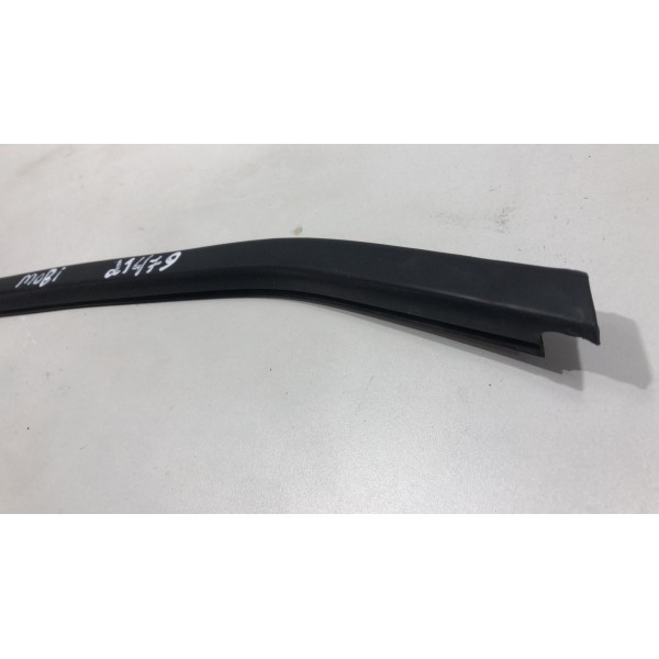 Pestana Externa Porta Traseira Direita Mobi 2016 Á 2020 Pre Pestana Externa Porta Traseira Direita Mobi 2016 Á 2020 Pre