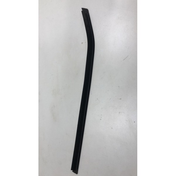 Pestana Externa Porta Traseira Direita Mobi 2016 Á 2020 Pre Pestana Externa Porta Traseira Direita Mobi 2016 Á 2020 Pre