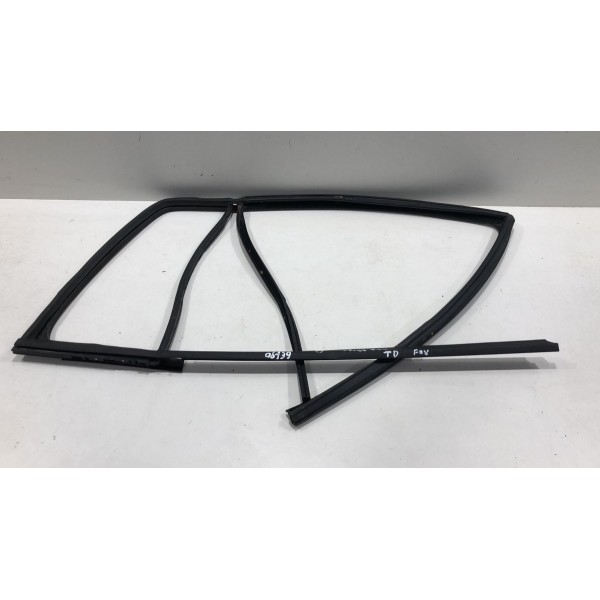 Borracha Canaleta Pestana Traseira Direita Spacefox 2010/14 Borracha Canaleta Pestana Traseira Direita Spacefox 2010/14