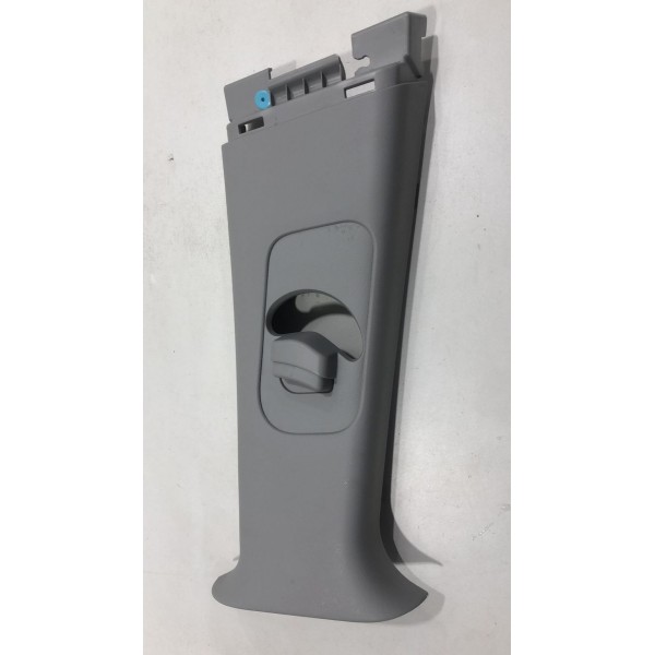 Acabamento Coluna Lado Direito Hyundai Ix35 2011/2016 Acabamento Coluna Lado Direito Hyundai Ix35 2011/2016