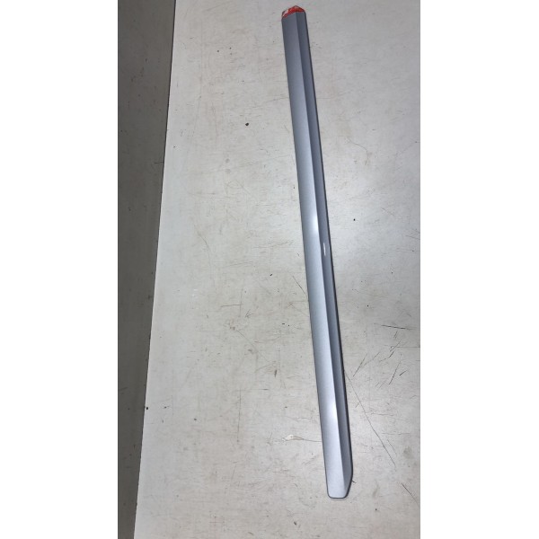 Friso  Porta Dianteira Direita Cobalt 2012 Á 2016 94732051 Friso  Porta Dianteira Direita Cobalt 2012 Á 2016 94732051