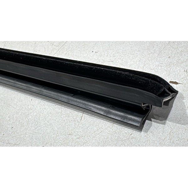 Pestana Interna Traseira Direita Vw Amarok 2013 2014 2015 Preto Pestana Interna Traseira Direita Vw Amarok 2013 2014 2015 Preto